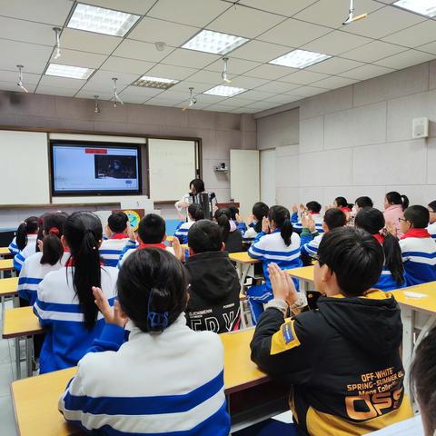 让美育在旋律中流淌，音乐在课堂上绽放——海阳市小学音乐大比武活动（凤城街道中心小学篇）