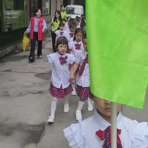 【幼小衔接】参观小学初体验、幼小衔接促成长——鸿尾绿茵幼儿园参观小学活动