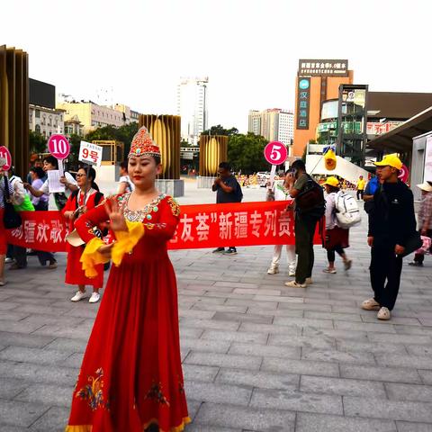 老谢游新疆（之二十一）：哈密大海道魔鬼城