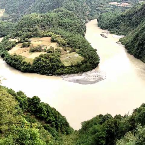 穿越东方大峡谷 怒江大峡谷