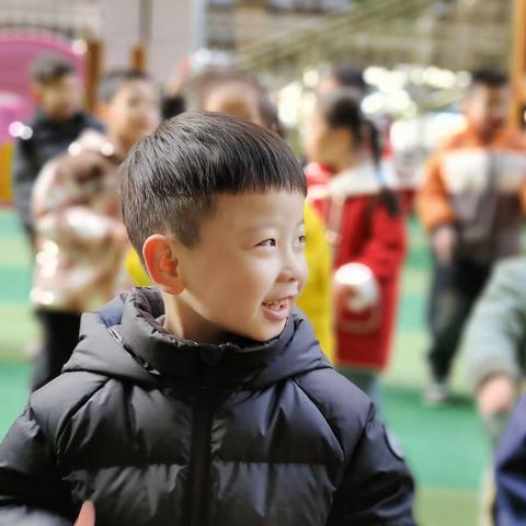 万家福幼儿园中一班——陈奕凯