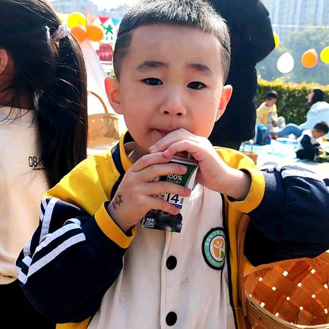 万家福幼儿园中一班——钟煜翔