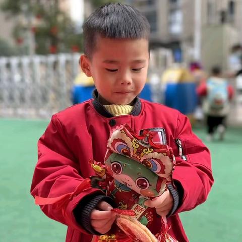 万家福幼儿园中一班——陈奕榕