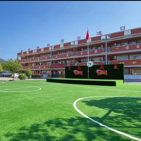 多维素养绘蓝图，语英科节育栋梁