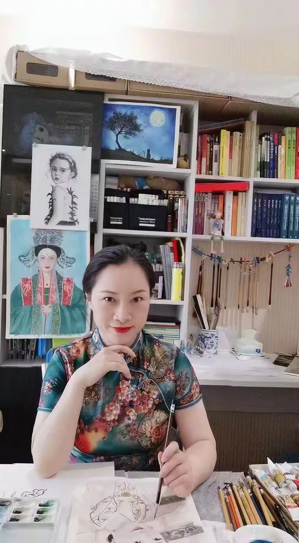 简篇-名师画家琥珀:以独创笔墨,让戏曲国画走向大众、走向世界