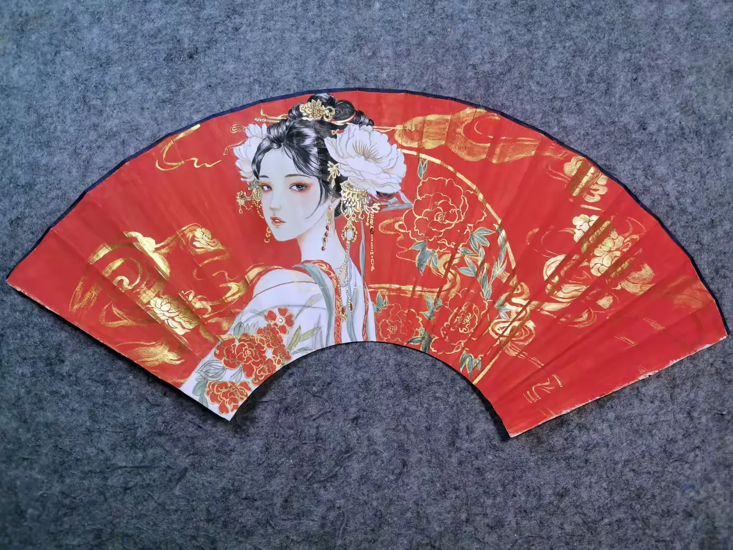 简篇-名师画家琥珀:以独创笔墨,让戏曲国画走向大众、走向世界