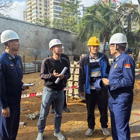 龙华区消防救援大队对辖区高层建筑及在建工地开展消防安全专项检查