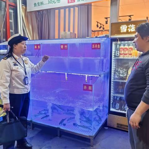 龙华区消防救援大队对辖区餐饮场所开展燃气消防安全检查