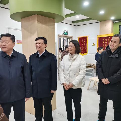 区委书记杨传军到甸柳新村街道调研社区托育工作