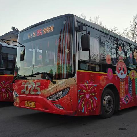 邯郸公交：主题车厢闹新春 花式乘车新体验