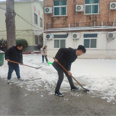 祥符区曲兴镇：以雪为令，清雪除冰保安全