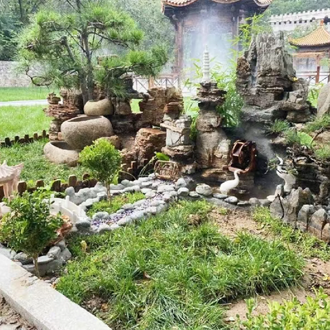 北京怀思堂陵园景观墓地造型新颖，景致美观