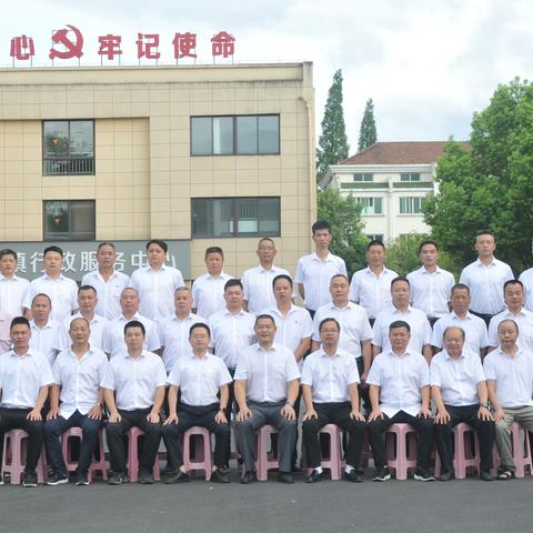 弘扬拥军优属光荣传统  致敬我们身边最可爱的人——汤溪镇开展“八一”走访慰问活动