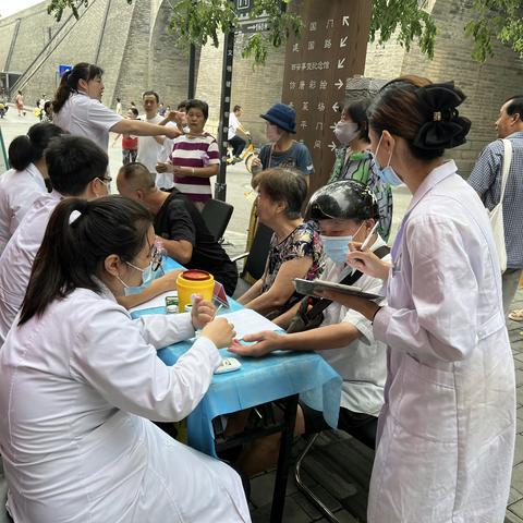 【颐养和南】"全民健身  绘就幸福生活”和南社区义诊活动