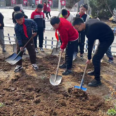 栗元铺小学五一劳动周活动纪实