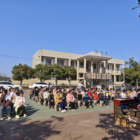 新起点·新希望·新征程 ——罗城乡中心完小春季开学典礼