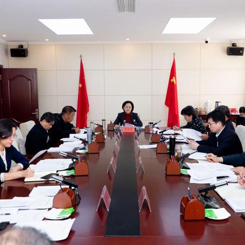 张荷红局长主持召开局党组扩大会、局长办公会、工委会