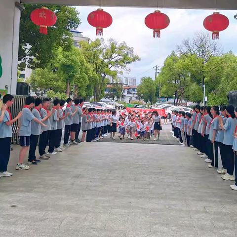 才子幼儿园“初探小学，礼遇成长”——幼小衔接实践活动——参观怀化市锦宏小学