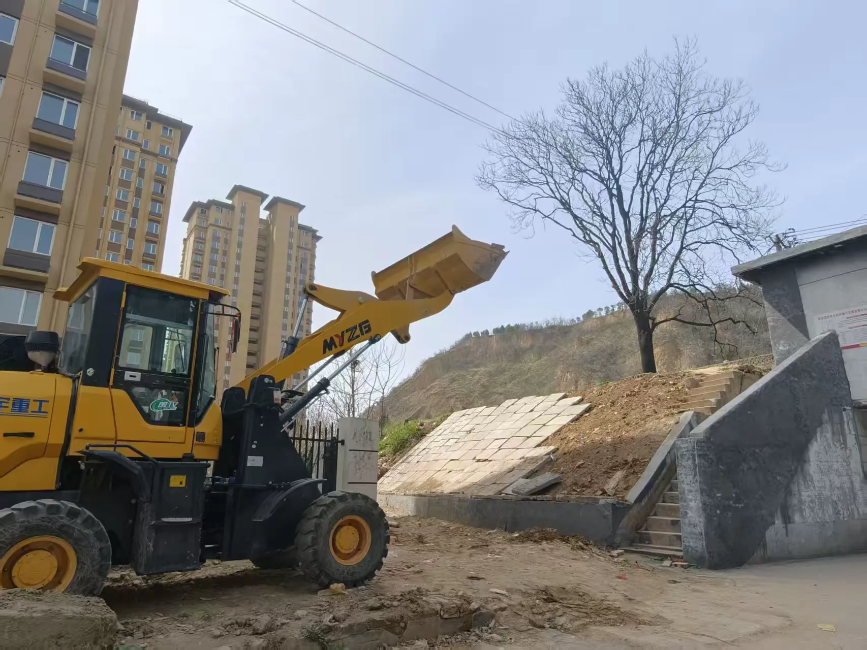简篇-涧西区西华社区:变废为宝筑新景 社区巧治暖民心