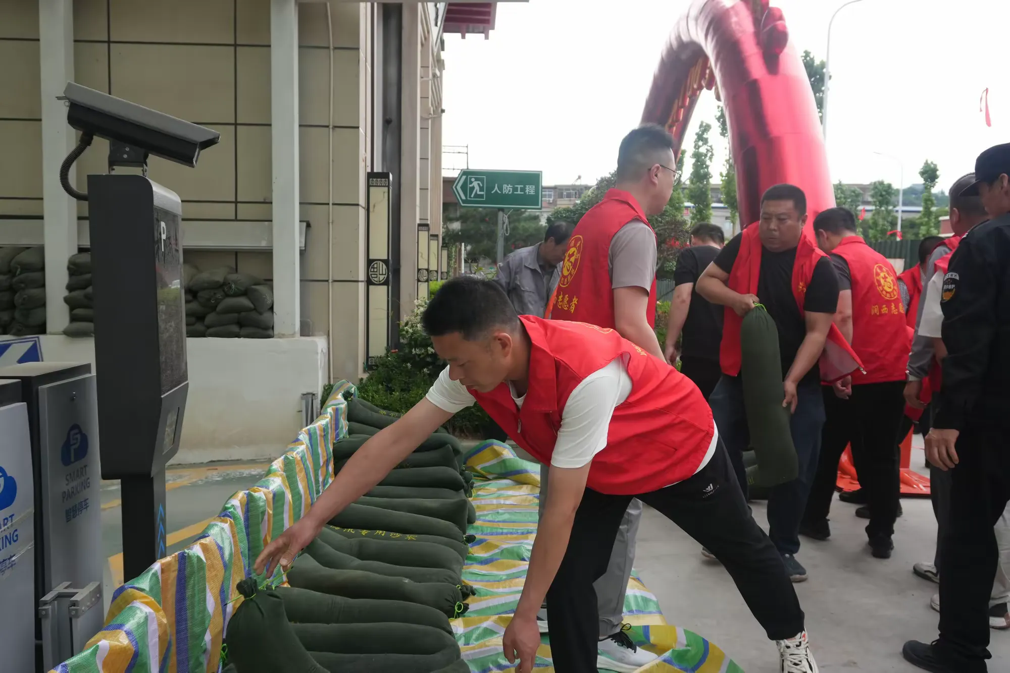 简篇-以练筑防强本领 未雨绸缪守平安——涧西区开展防汛应急演练