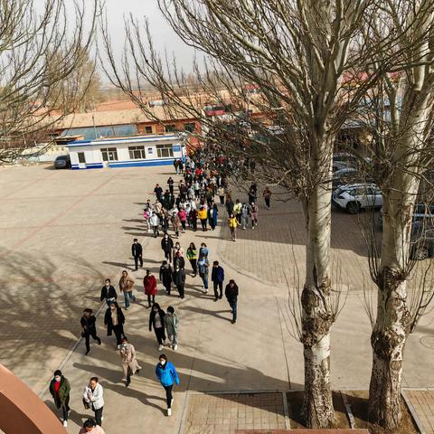 灿烂星河  志存远方   ——记六年二班家长会