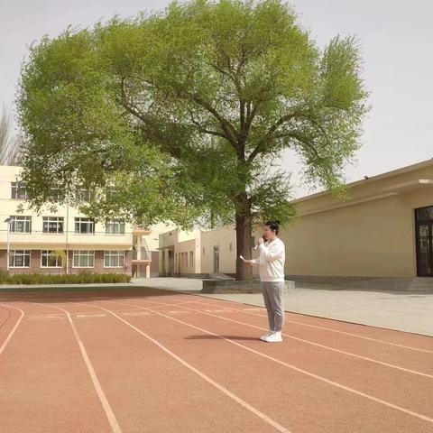 松山区关家营满族小学开展“松静匀乐，种好心田”系列读书活动