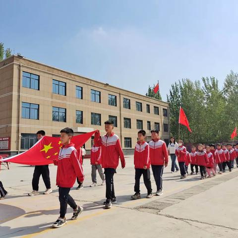 🇨🇳冠县贾镇李辛村小学隆重举行春季运动会