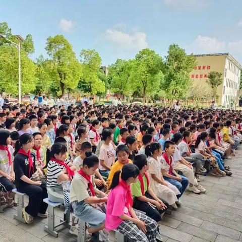 “新学期，新征程”
 ——永漋镇小学举行新学期开学典礼