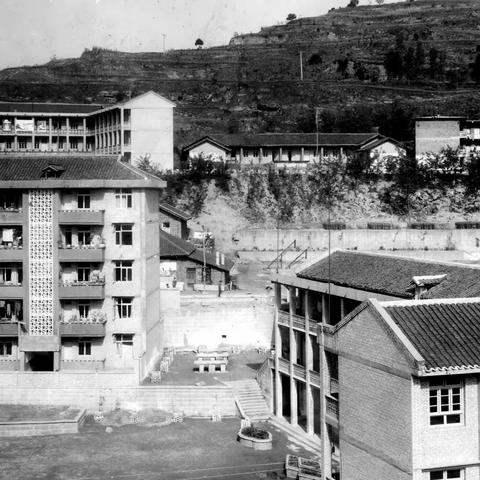 苍溪师范学校1958年至2001年历届毕业生合影