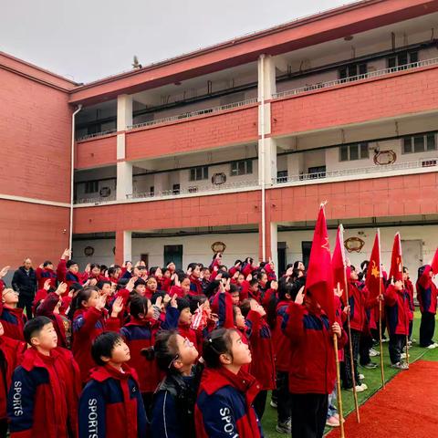 一规一矩养正气 一言一行促成长