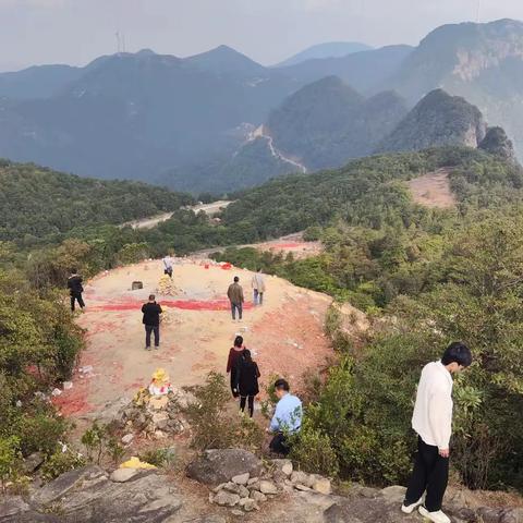 潮汕仁易堂广西游学考察：聚焦“王龙出洞”与岭南遗珍，深化堪舆文化实践教学