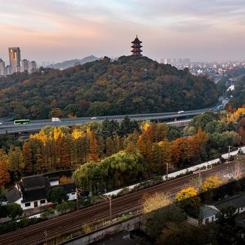 秋意浓   采风忙