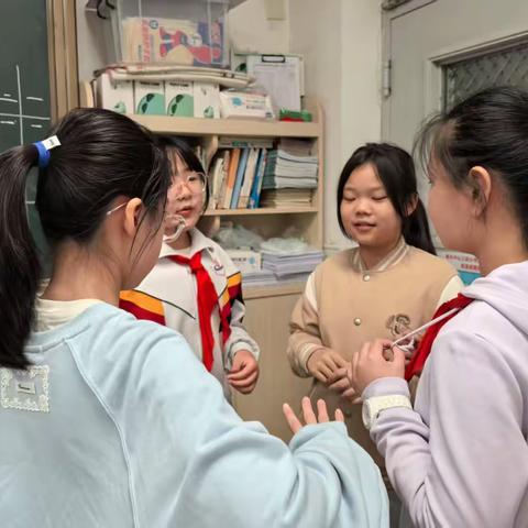 揭秘霉菌“攻占”馒头的条件——城北小学教育集团三街校区科学综合实践活动