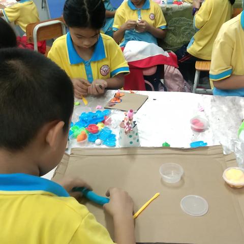 创意美术，我们快乐天地2