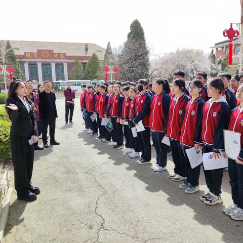 北外辽校小学部“探百年名校  学英雄事迹  做励志少年”