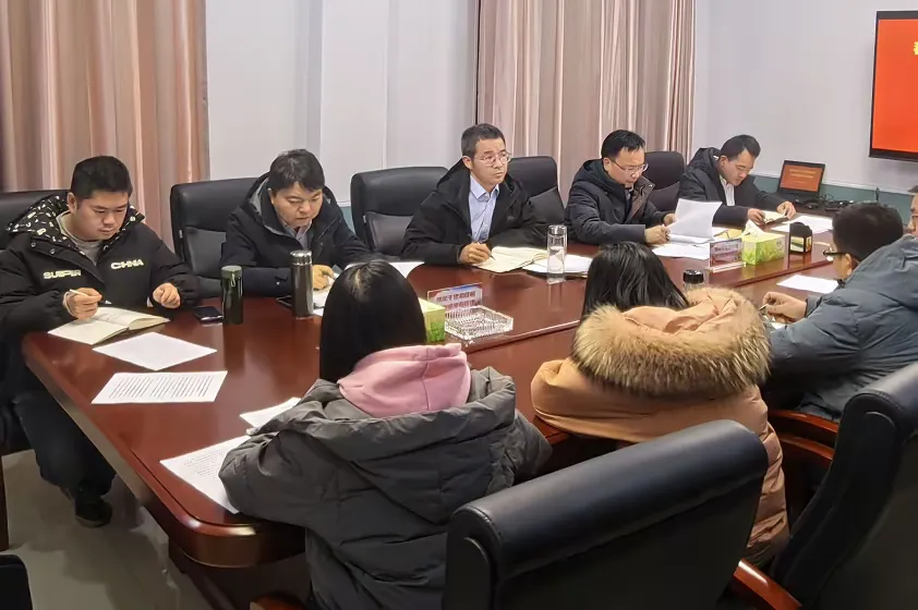 简篇-翟镇镇召开专题会议传达学习区委一届八次全会暨区委经济工作会议精神 1f4efb1a02d747f58864bdd588e2548b__transed__jpg.heic~tplv-flrovnc8r8-s2-cC-q:0:0:0:0:q80.webp