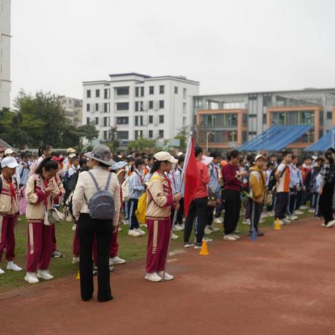 品采摘之乐——海口市英才滨江小学2024年春季研学活动