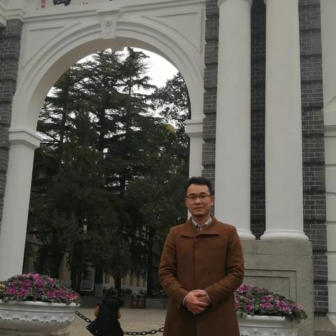 实力派青年画家——施黄庭