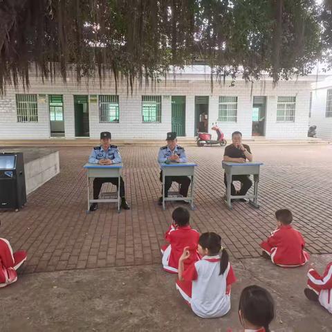 强化安全意识 共筑平安校园——福久小学联合辖区派出所开展安全教育活动