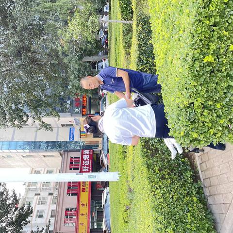 六府塔支行开展老年人反电信网络诈骗宣传活动