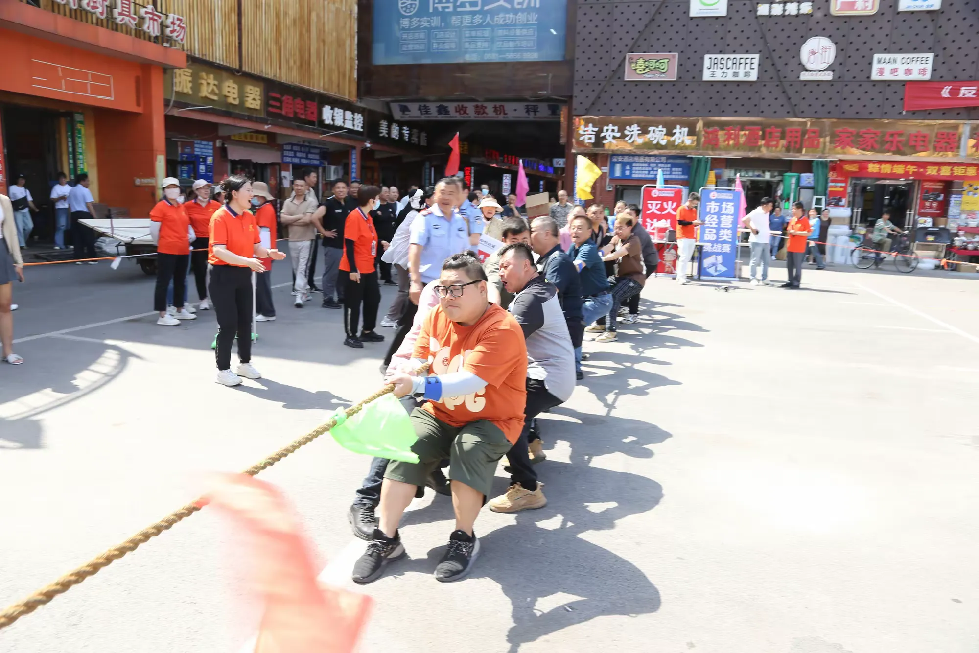 简篇-中恒商城员工业户春季健身、技能运动会圆满落幕