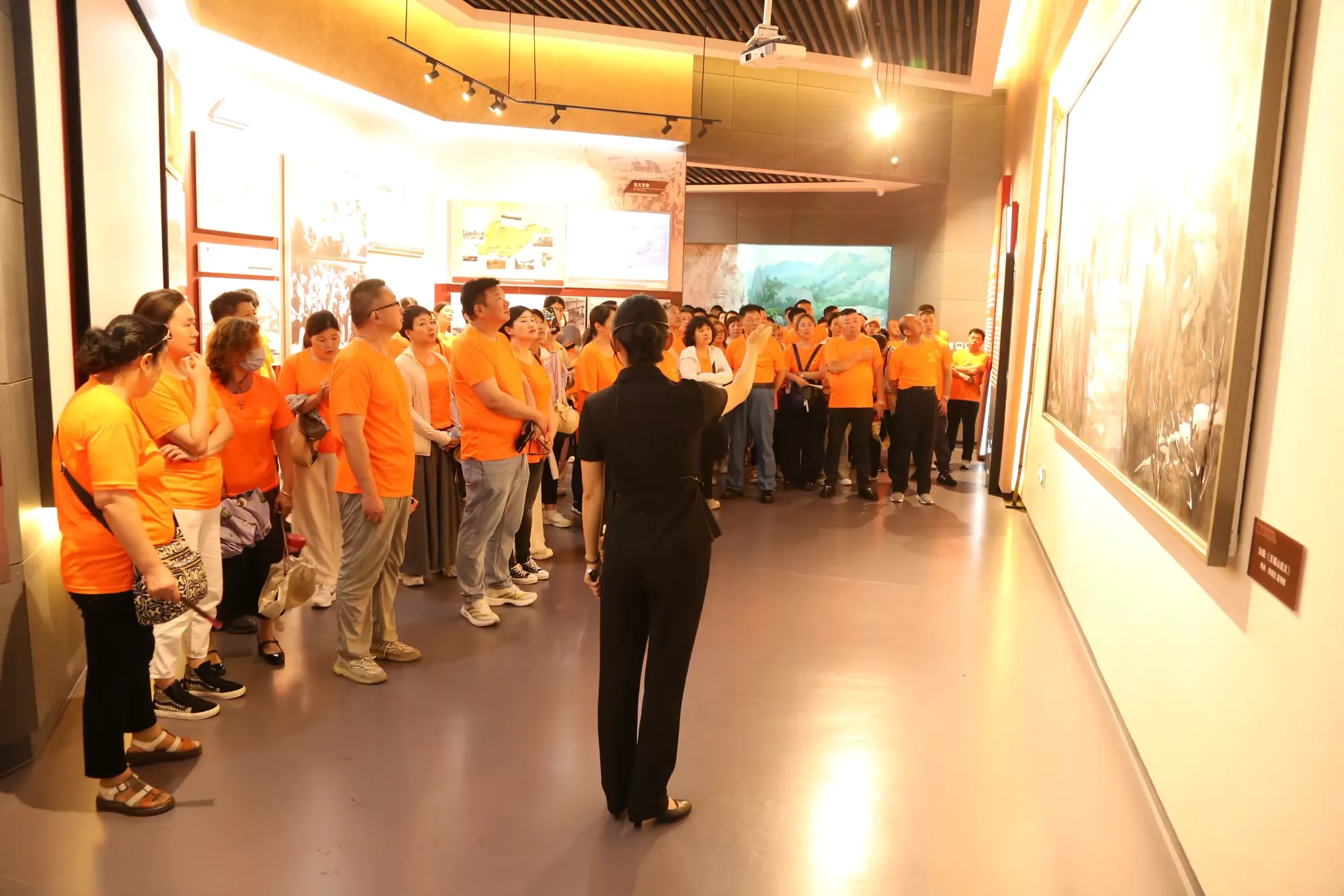 简篇-济南中恒商城党委——赴天福山起义纪念馆开展主题党日活动