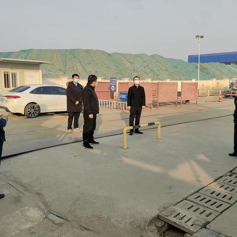 园办资规工作部元旦前对渔王、石家砂石堆放场、拆迁工地和林草地安全生产、治污减霾等工作进行检查