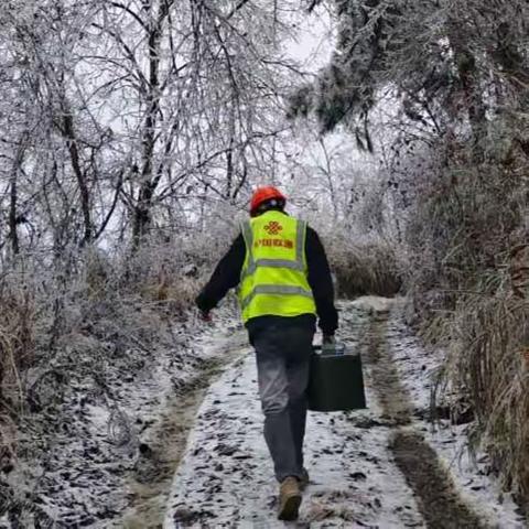 风雪凝冻中的“逆行者”坚守通信服务保障第一线