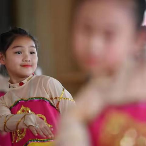 ♛曼舞西关 “舞”彩童年♛ ——西关小学舞蹈社团活动