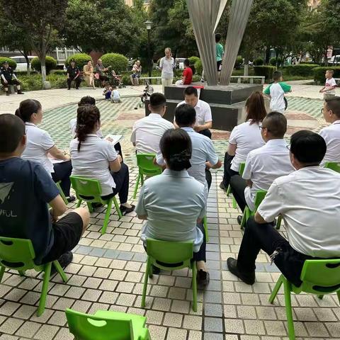 【庆祝中国共产党成立102周年】赧王寨社区开展“学讲话悟思想 见行动抓落实”主题党课