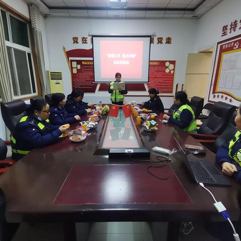 温情三月   魅力巾帼