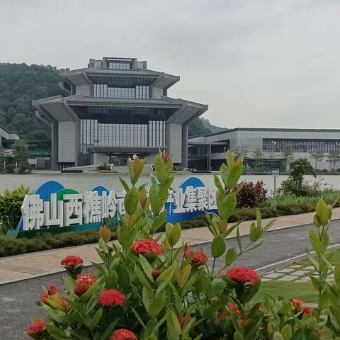 清远《桃花湖》《峰林晓镇》《金碧天下》 佛山 《听音湖》 《华南第一天坑 洞天仙境》