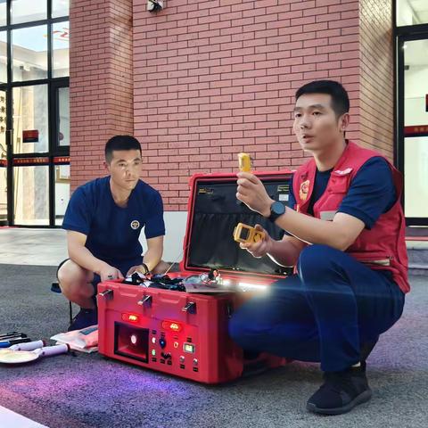 创新港消防救援站扎实开展安全装备器材五知一能学习