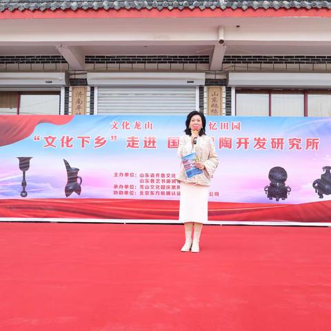 让群众过足文化瘾——龙山街道戏曲书画齐上阵，文化活动精彩纷呈